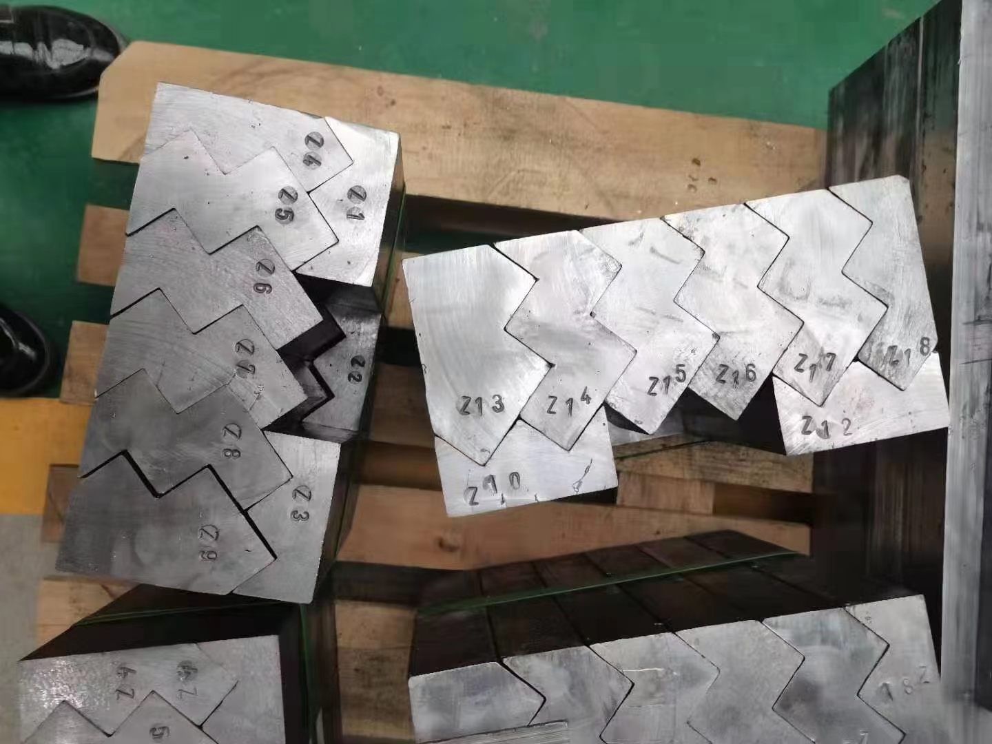 贵州工业配重铅块